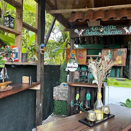 Hostel Rustico Marabi Tárcoles エクステリア 写真