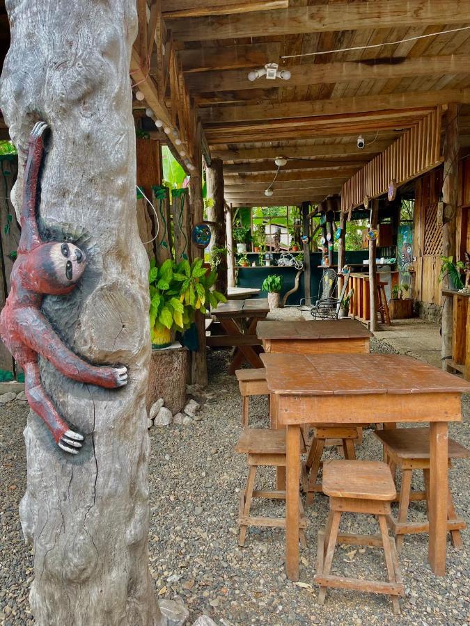Hostel Rustico Marabi Tárcoles エクステリア 写真