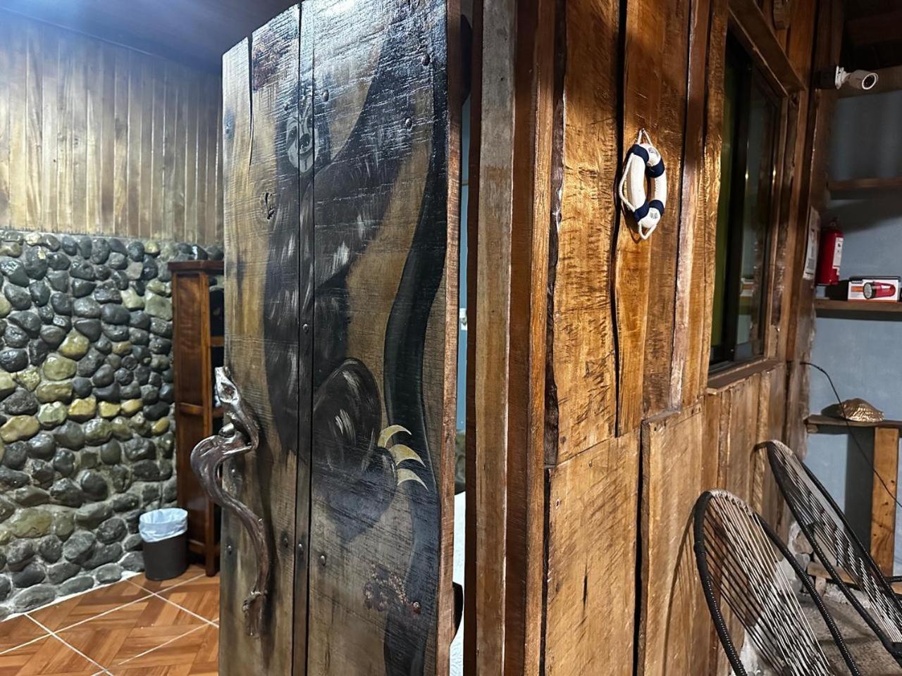 Hostel Rustico Marabi Tárcoles エクステリア 写真