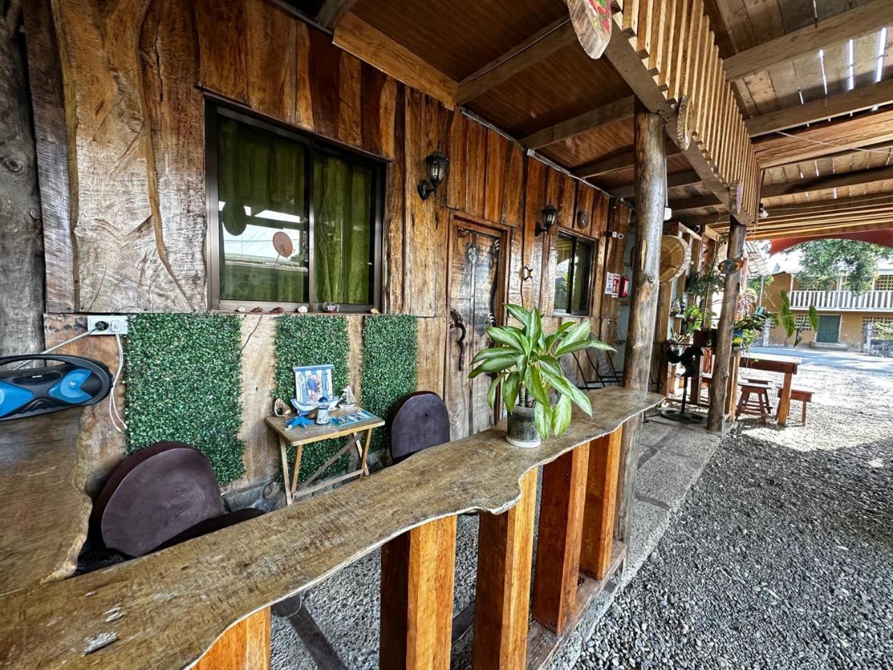 Hostel Rustico Marabi Tárcoles エクステリア 写真