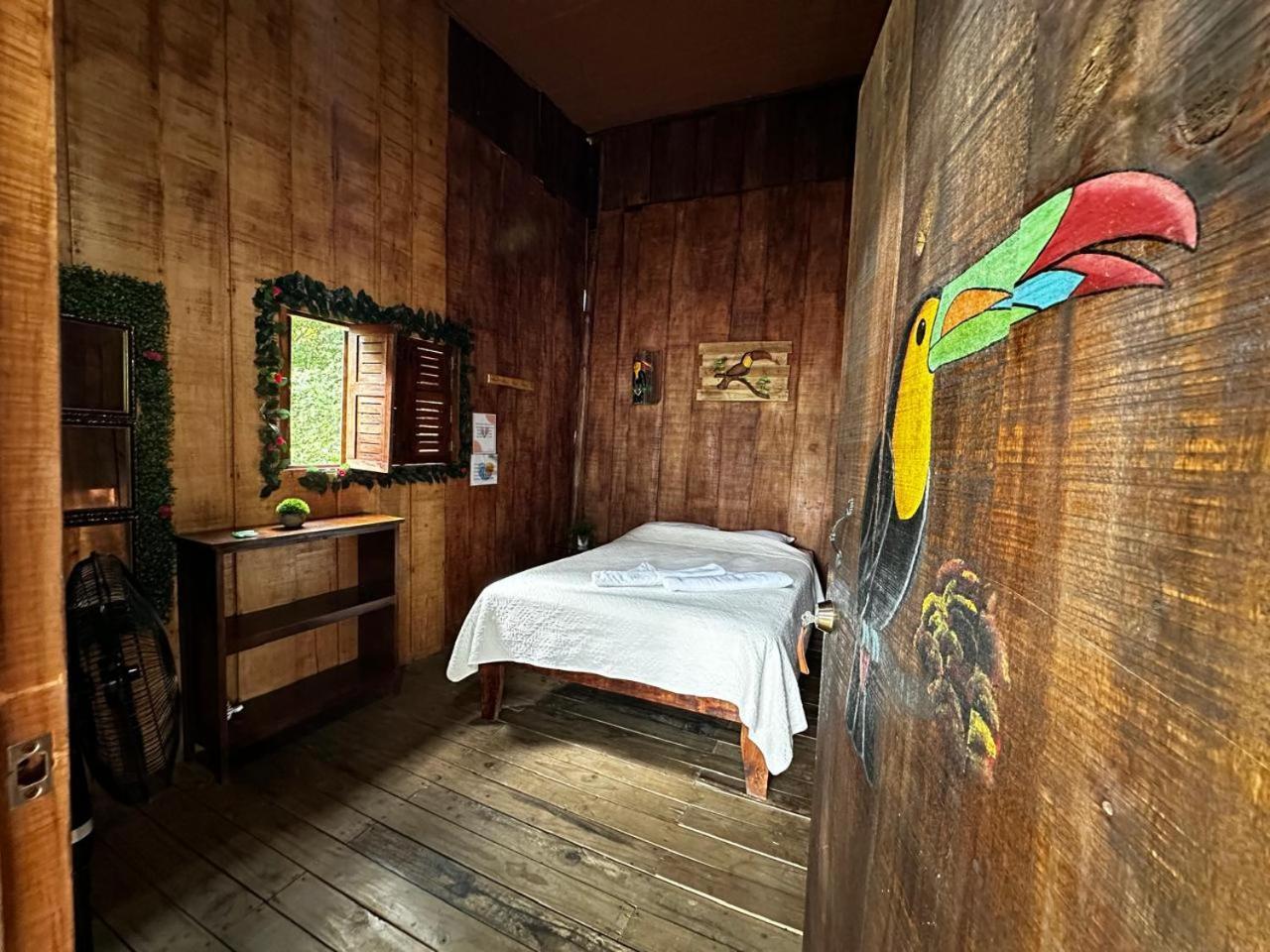 Hostel Rustico Marabi Tárcoles エクステリア 写真