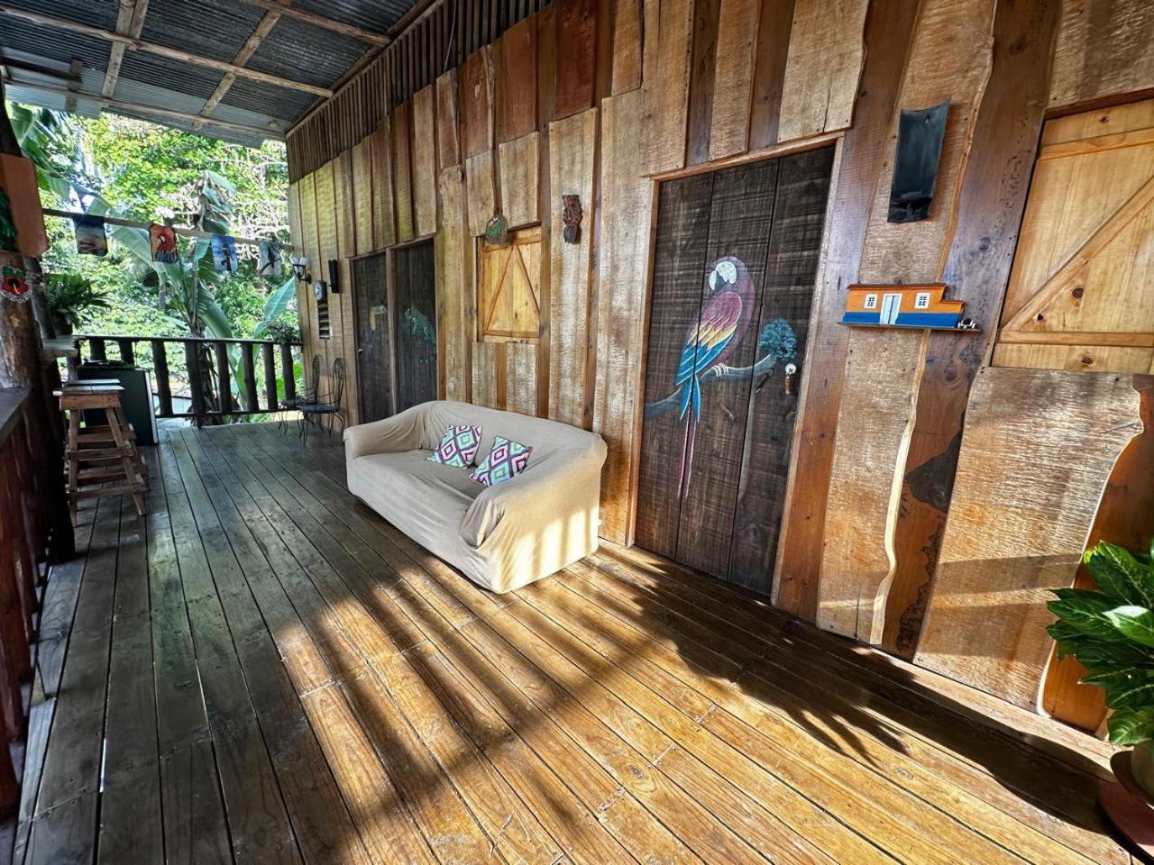 Hostel Rustico Marabi Tárcoles エクステリア 写真